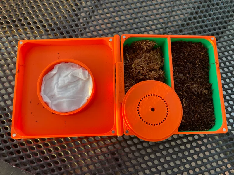 Tobacco box