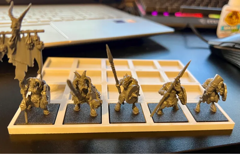 25mm to 30mm Movement Trays - Warhammer Old World