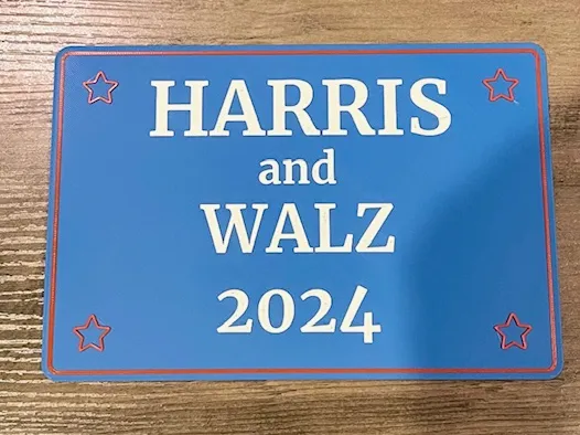 Harris Walz 2024 sign