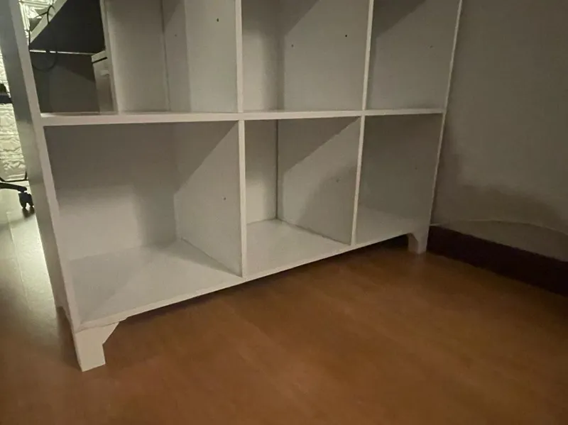 Cabinet feet