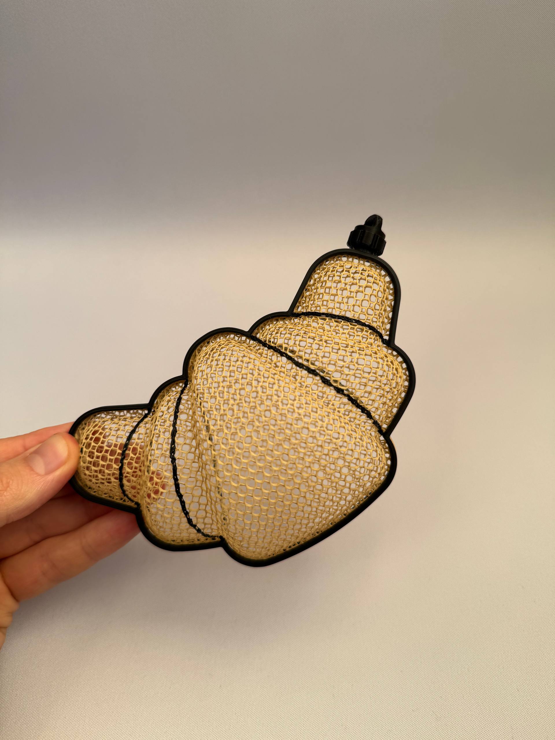Thermoformed croissant container - 1