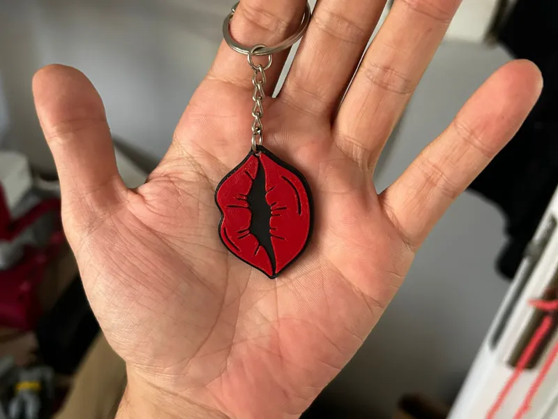 Kiss Keychain