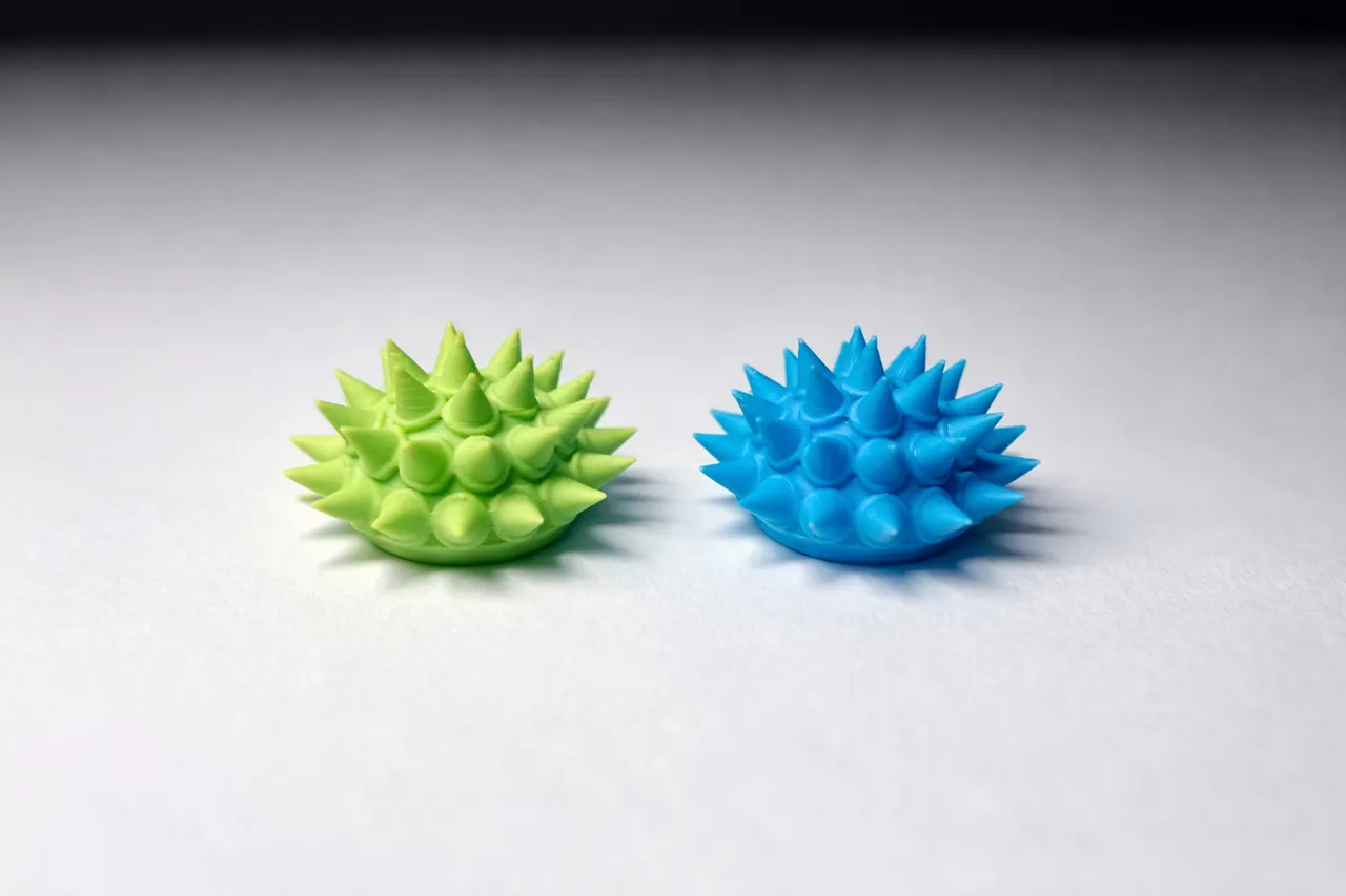 URSHIN Earrings – Bold and Spiky view 2