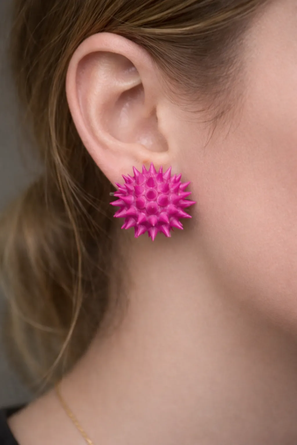 URSHIN Earrings – Bold and Spiky view 3