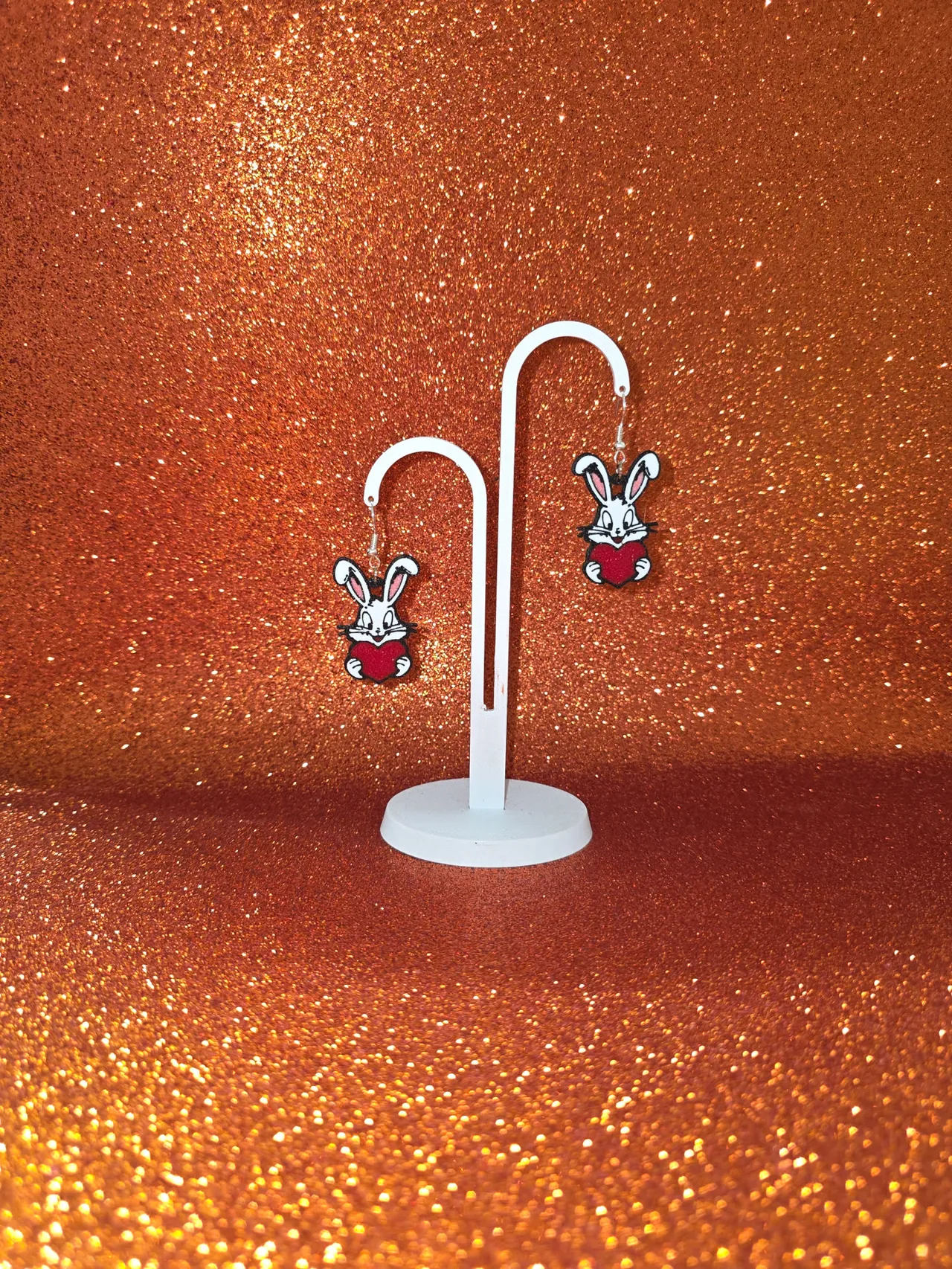 Bugs-Bunny in love earrings view 3