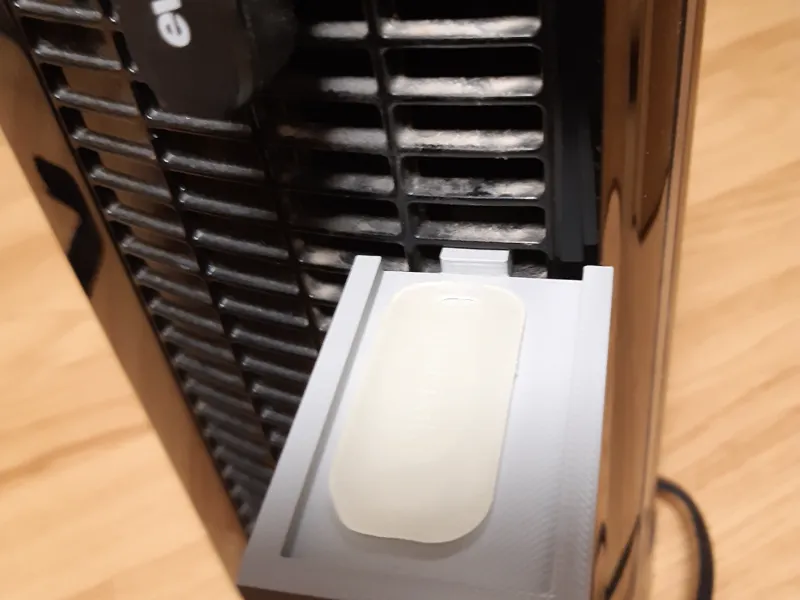 support produit antimoustique pour ventilateur