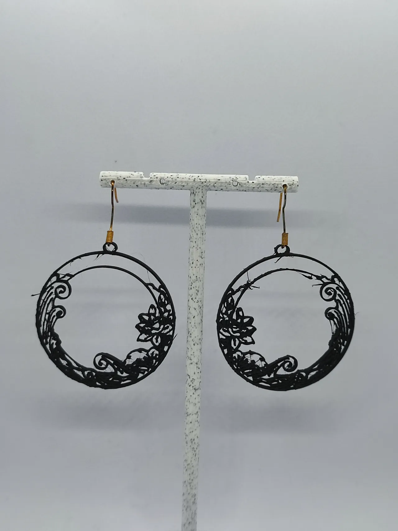 Aretes Lunas de Estirpe Floral view 4