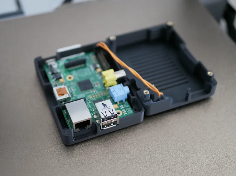 Raspberry Pi 1B Case with Power Button