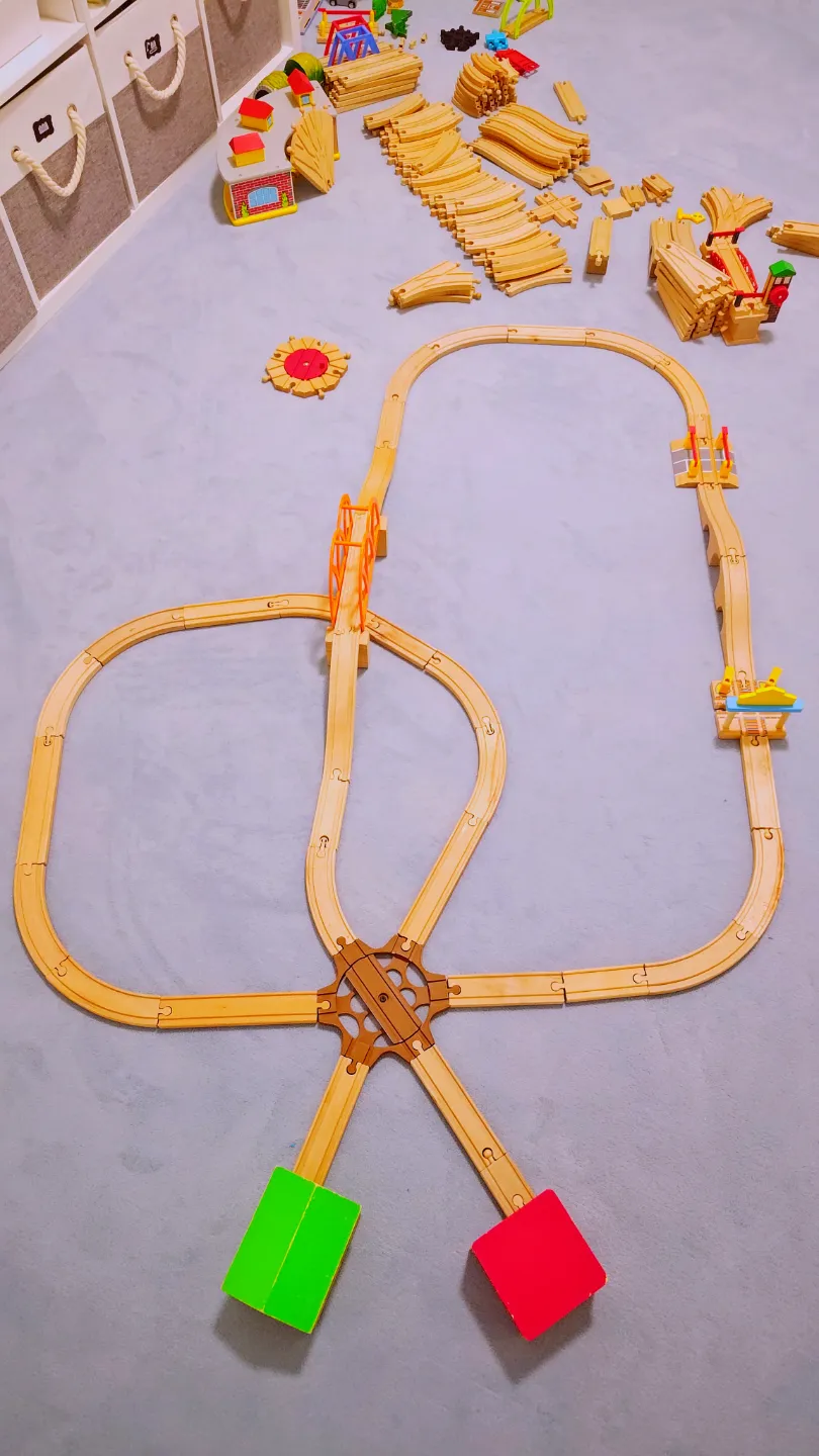 Wooden Train Railroad Track 6-way Rotating Platform by alex.ander.is ...