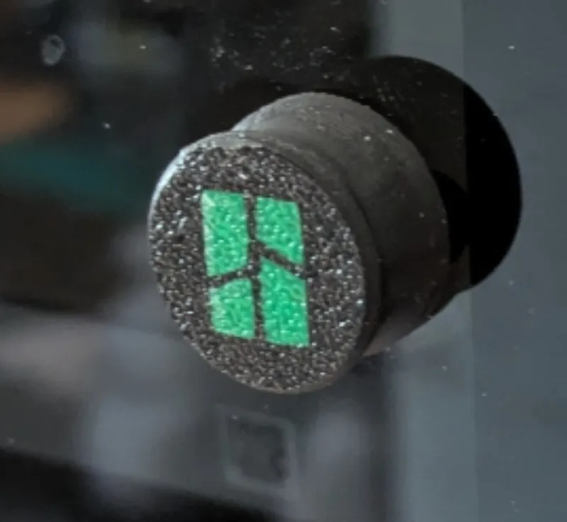 Mini door handle with log