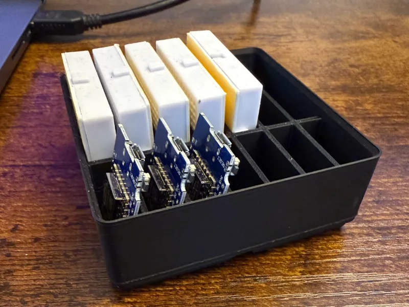 Gridfinity 2x2 Wemos D1 Mini and Mini Breadboard
