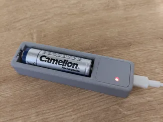 Detailed 18650 Battery Charger