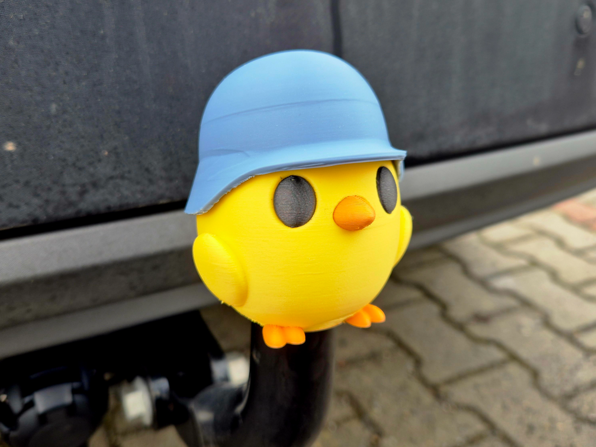 Chicken with Helmet Hitch Ball cover