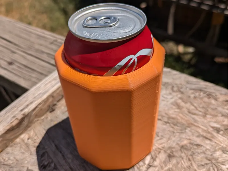 Basic  can koozie polygon