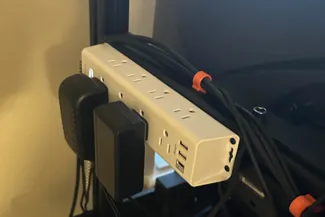 Power strip mount for aluminum profile
