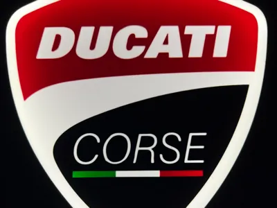 Lightbox Ducati corse