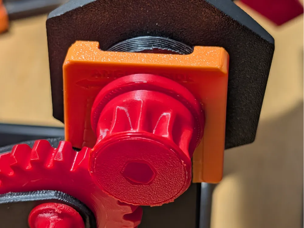 Spool Lock V2 para rebobinador automático — imagen de referencia de MakerWorld