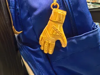 世界杯金手套 挂饰 钥匙链