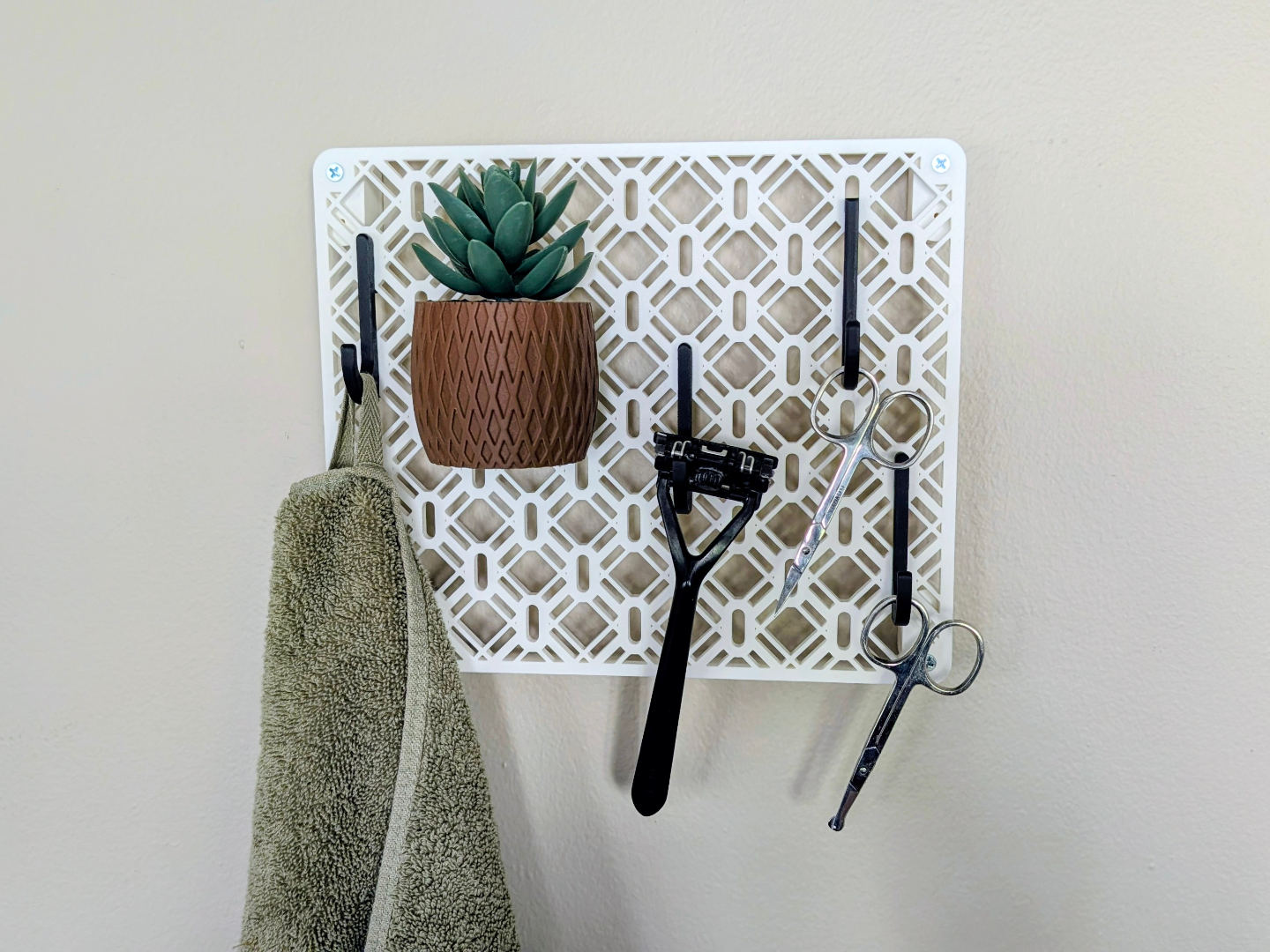 Kumiko Skadis Pegboard Panel (Sanjyubishi pattern)