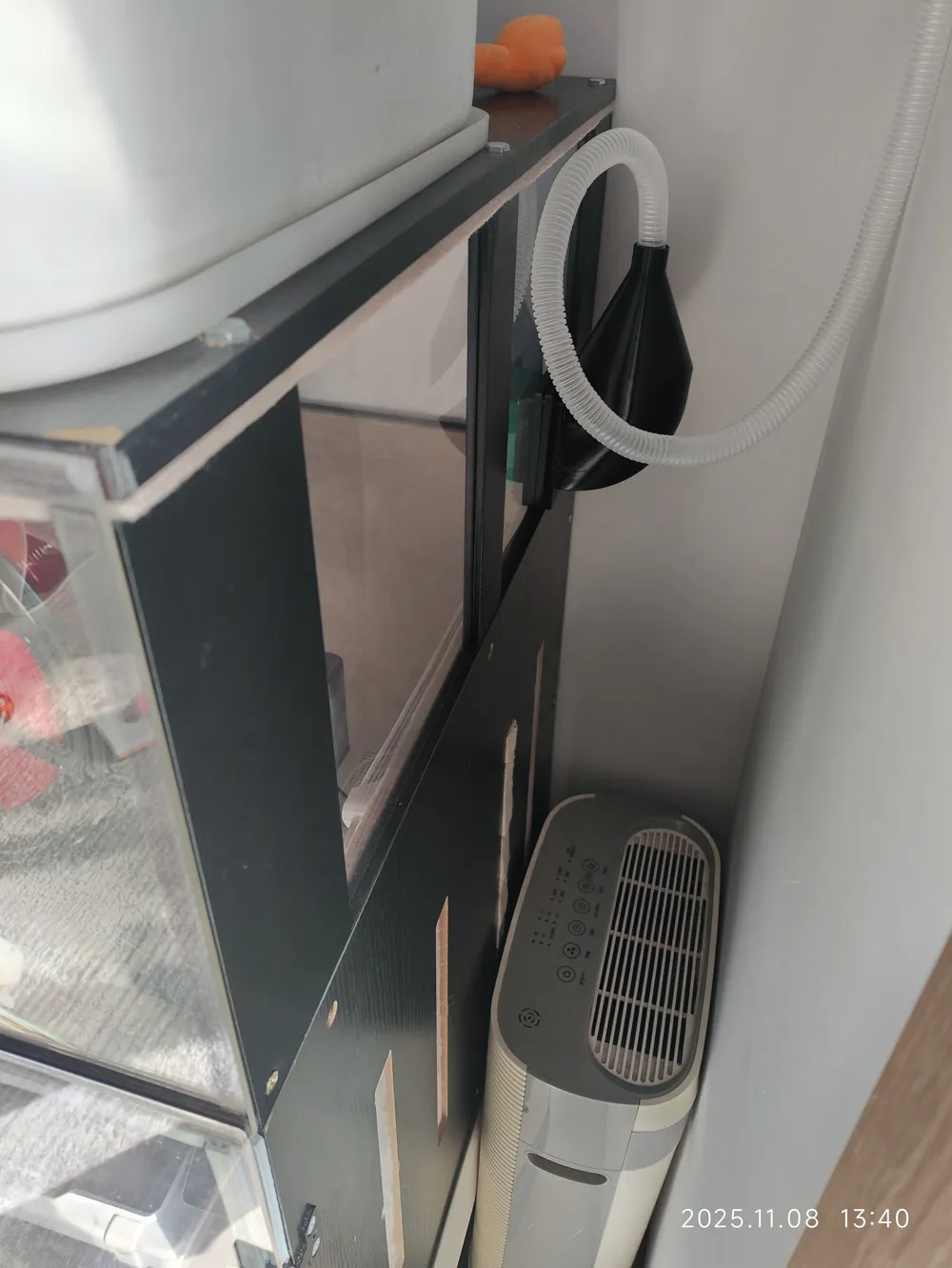 Low Cost Cat House Designs Reference: Ultra Low Cost Cat House Enclosure Riser Free 3D Print