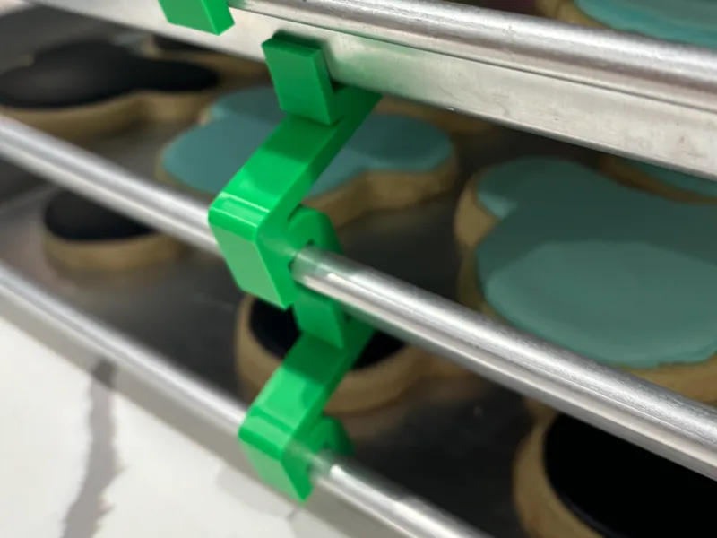 Cookie tray stacker