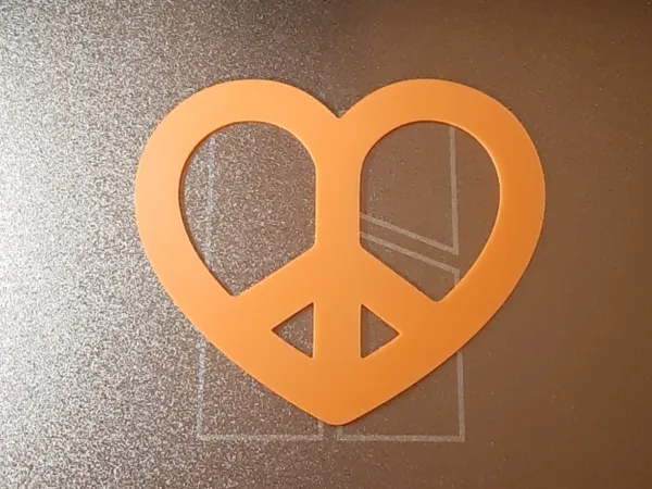 Pochoir cœur et symbole de paix