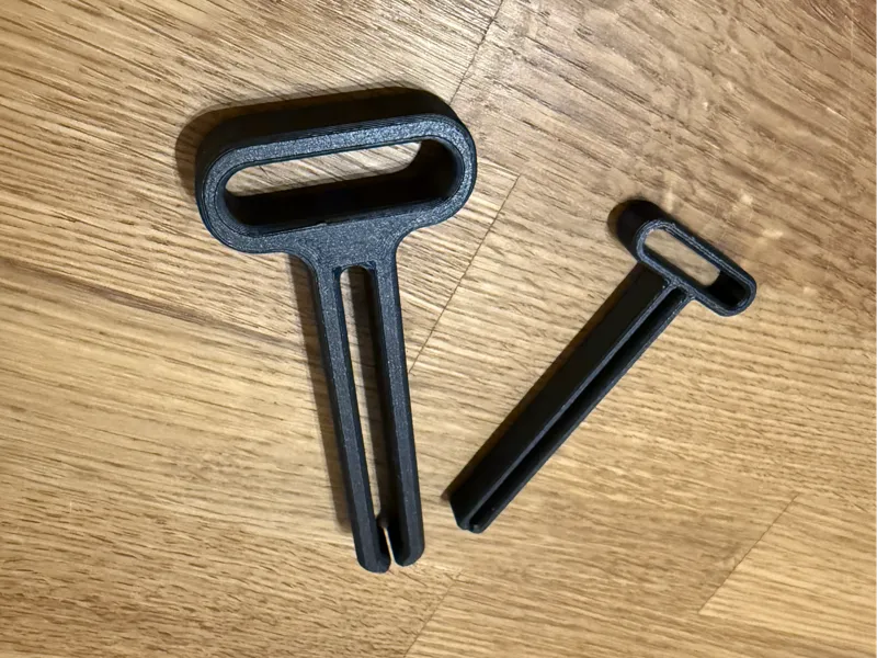 Tubenquetscher mit Öffnung V2 schmal
