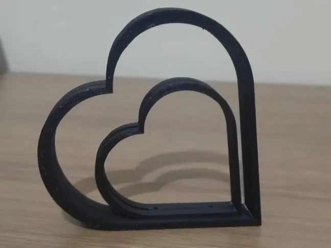 Hear shaped photo holder  (Resizeable)