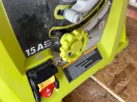 Molette de réglage de hauteur pour scie Ryobi — photo 1