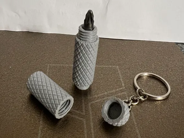 https://makerworld.bblmw.com/makerworld/model/US225cb0964fc2c1/design/2025-04-14_7c5e3479d8453.jpeg