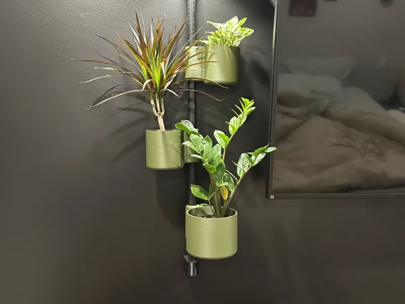 Wall mounted interchangeable dovetail pot system