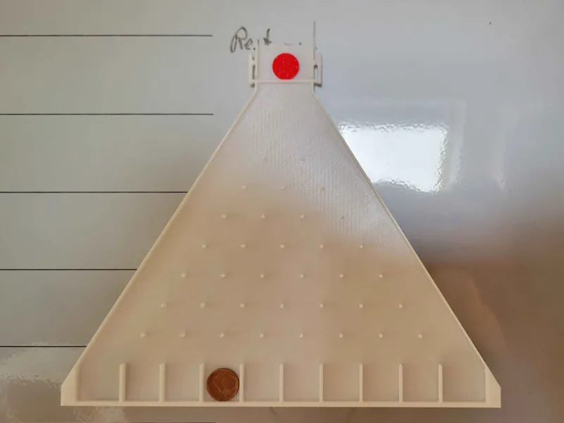Plinko Ball Fridge Edition (+ Tablestand)