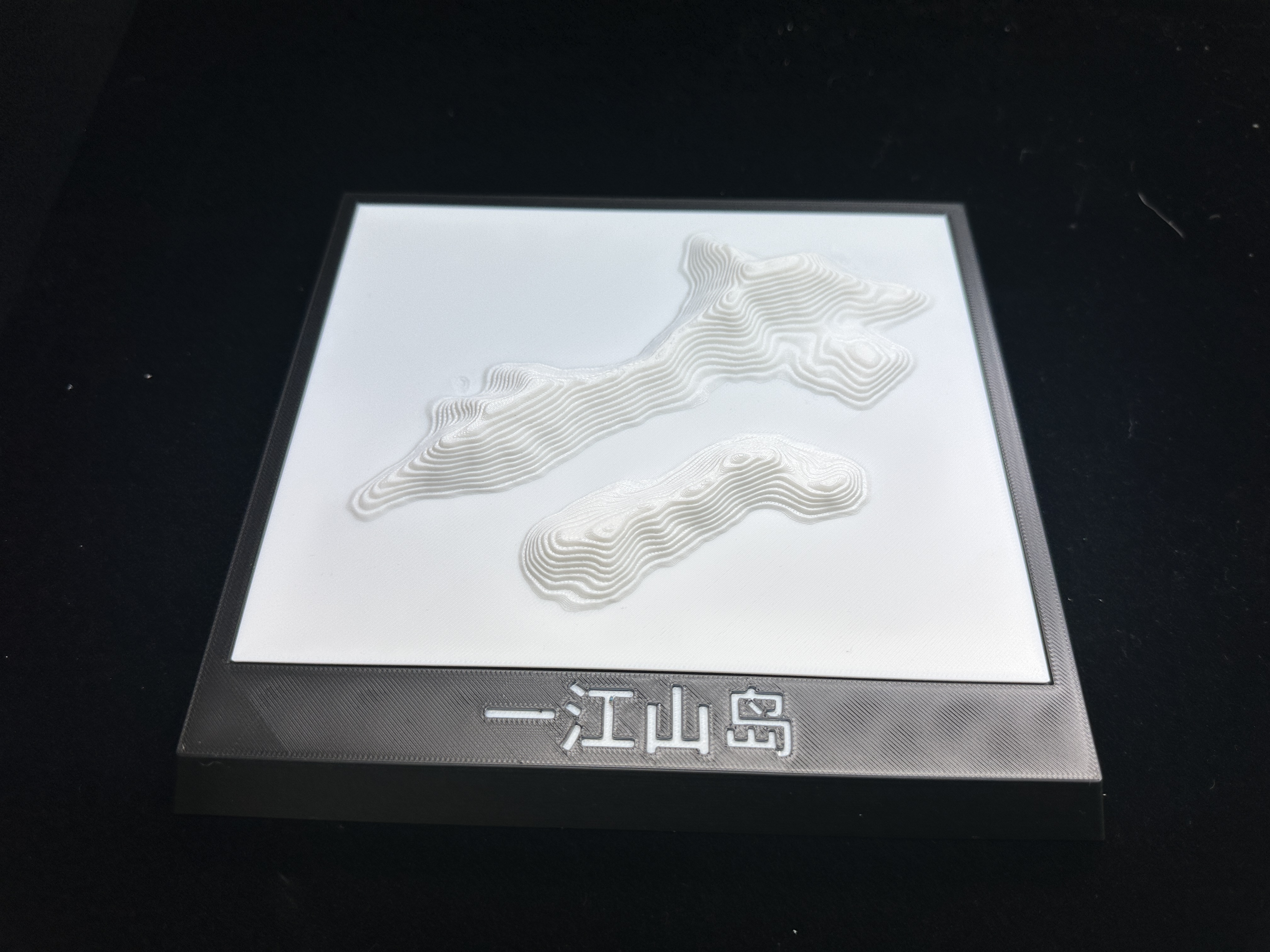 Miniatura 2 do modelo 3D 一江山岛 等高线地形图