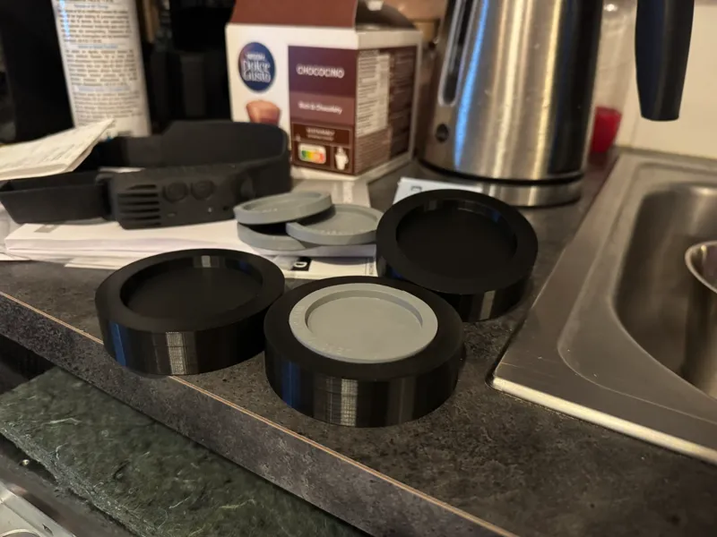 Dishwasher feet riser for leveling