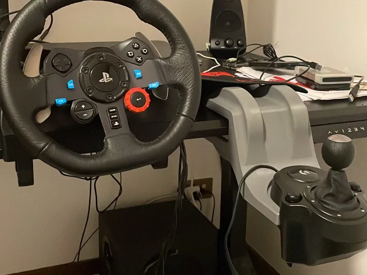 Shift support for desk racing simulator