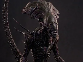 Queen Alien Xenomorph Sitting