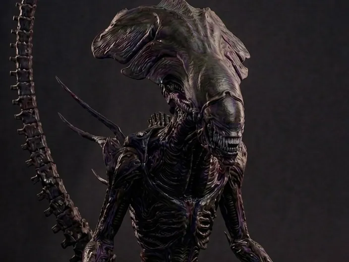Queen Alien Xenomorph Sitting