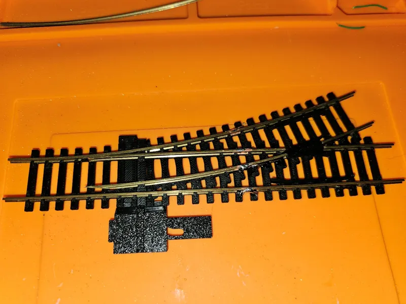 HO scale track switch