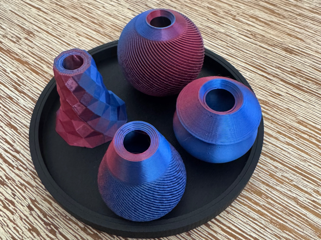 4 kleine Mini Vasen
