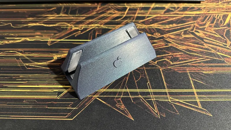 MacBook Pro 13" Halter