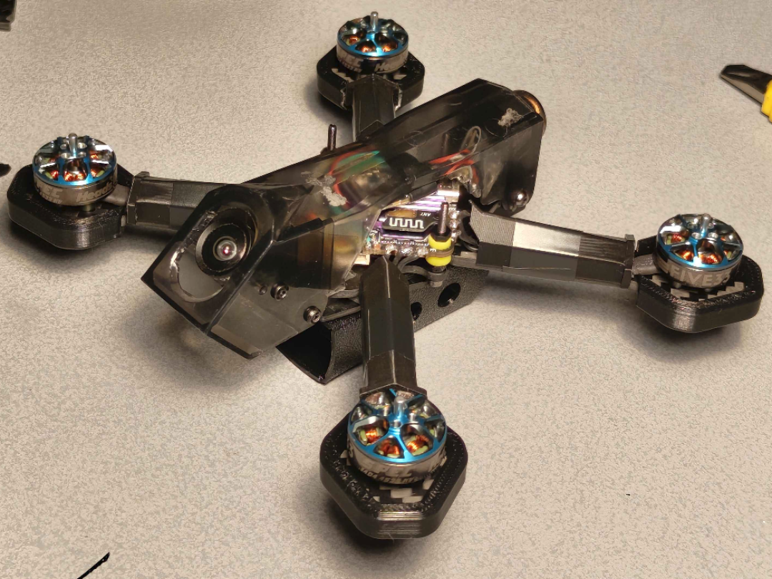 Osprey antenna mount for the Tiny Trainer V2