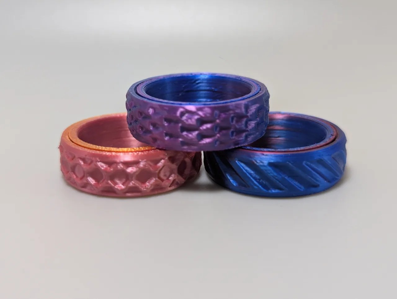 Customizable Ring Fidget Spinner view 4