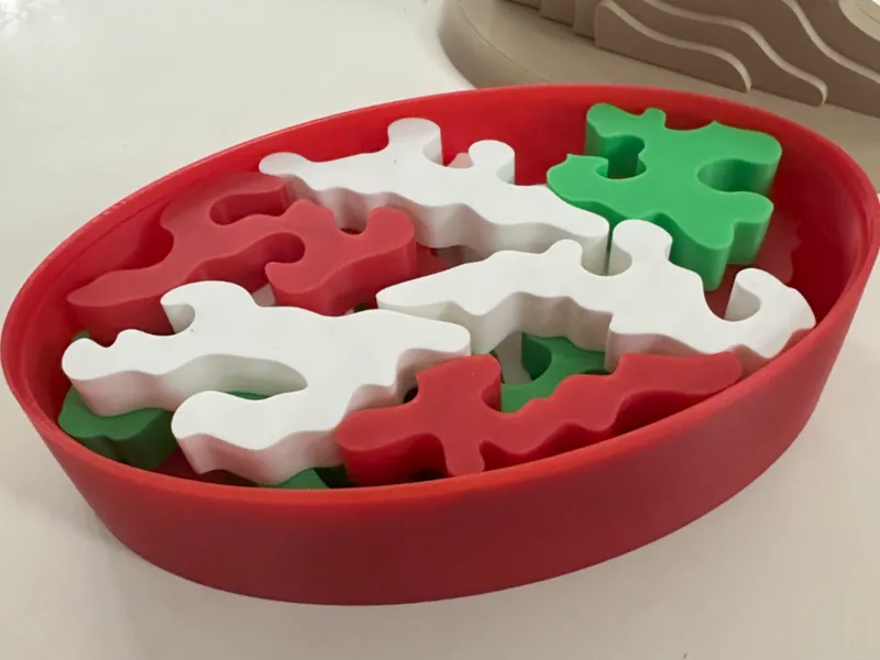 Survivor Tree Puzzle Piece Storage