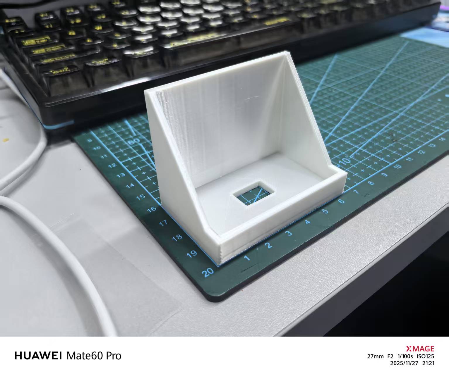 Miniatura 2 do modelo 3D 水月雨太空漫遊系列藍牙耳機架