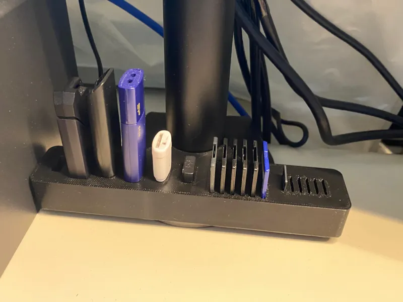 USB/SD card/micro SD card holder