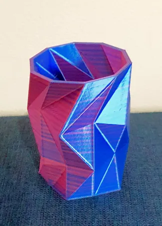Geometric pen holder