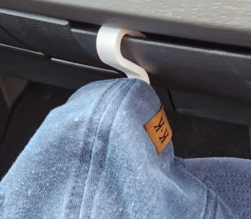 Govebox hanger
