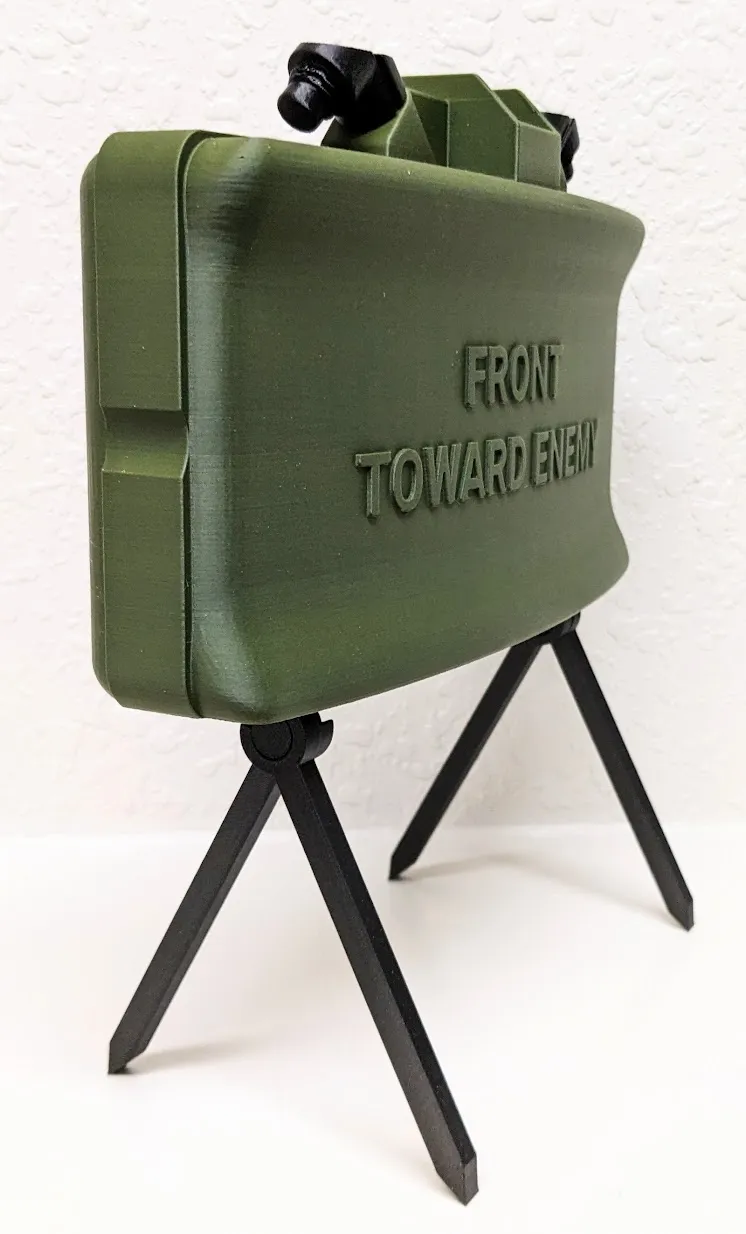 Life-Size Claymore Mine with Folding Legs view 4