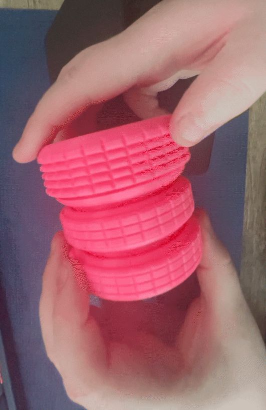 TPU Collapsible container for Pet Snacks