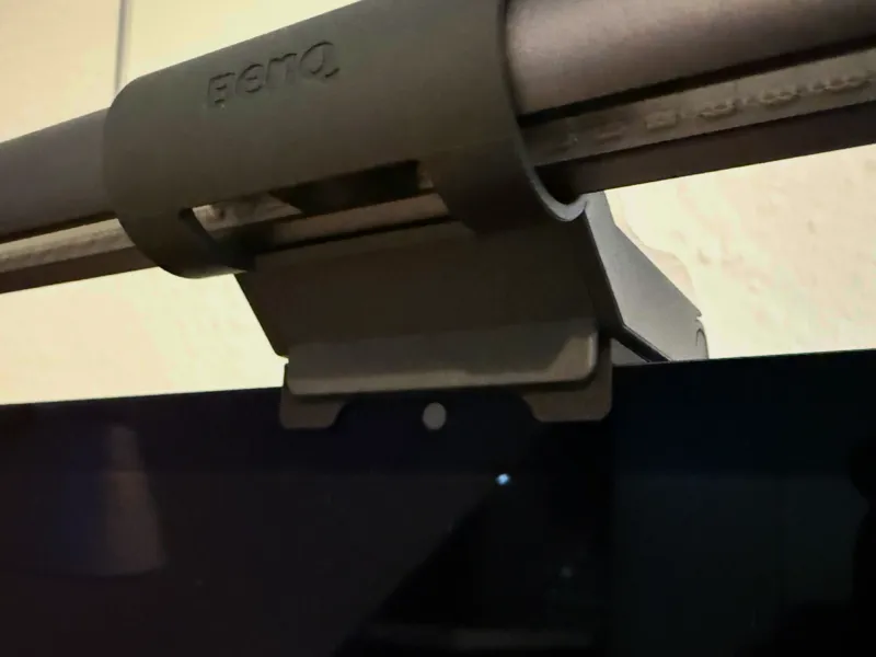 Webcam Spacer for Studio Display / Screenbar Halo